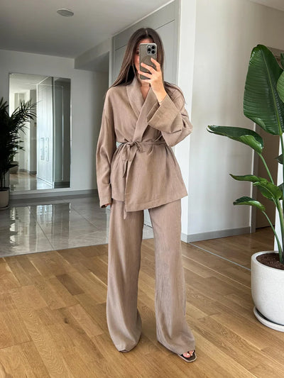 High Street Loose Fit Women's Suit – Turn-Down Collar & Wide-Leg Pants